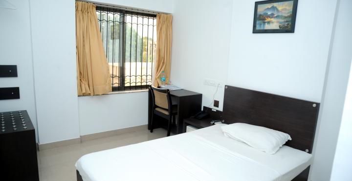 Peanut Hotel